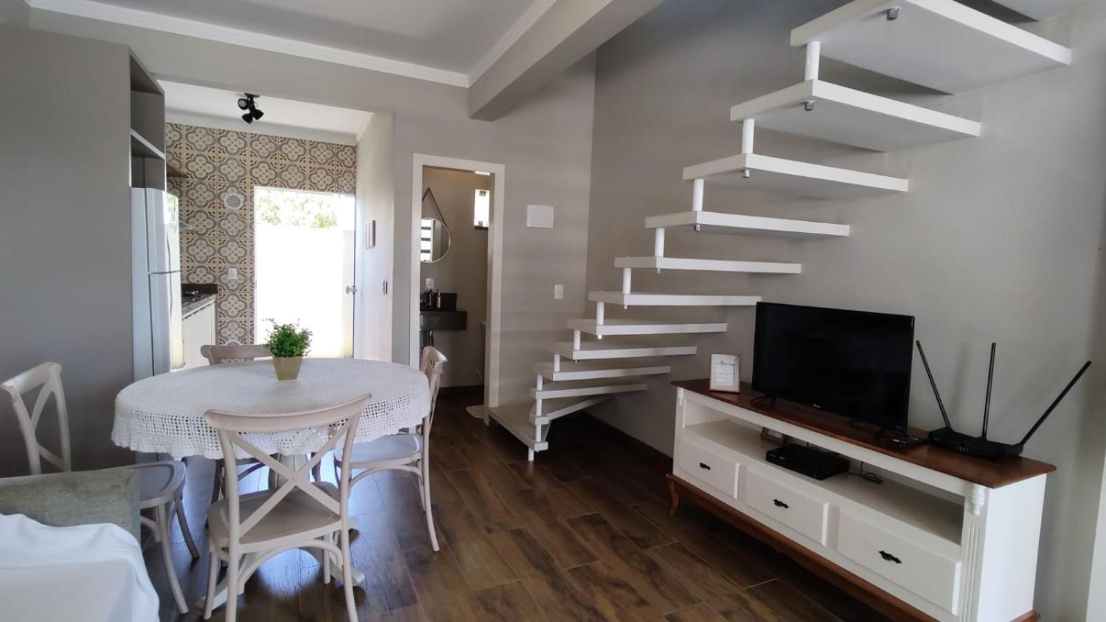 Excelente Sobrado Confortavel No Centro De Tijucas Proximo As Praias Extérieur photo